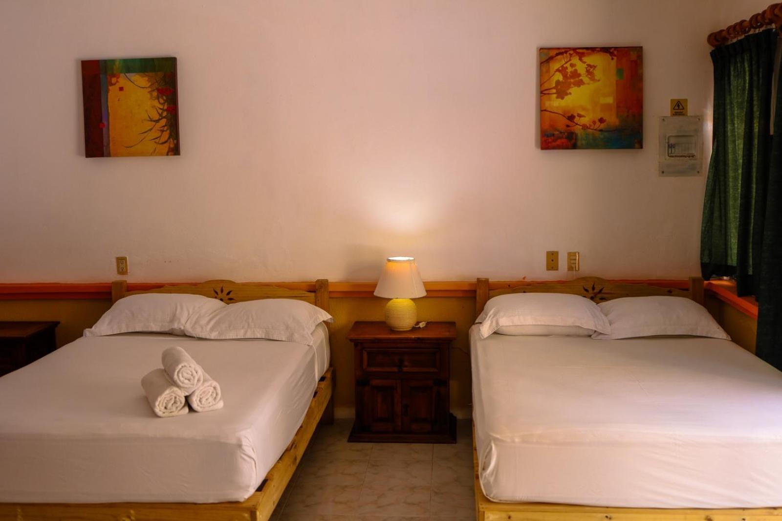 Hotel Vista Caribe 5Ta Av A 5 Pasos De La Playa Playa del Carmen Bagian luar foto