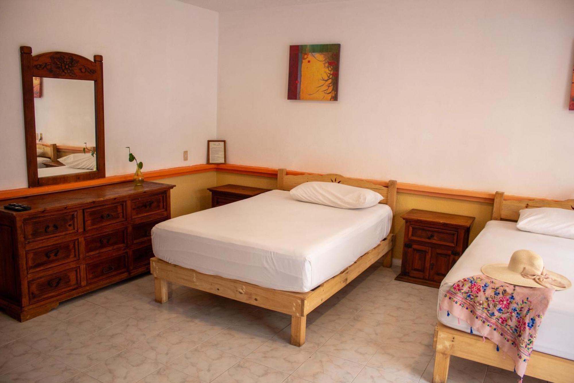 Hotel Vista Caribe 5Ta Av A 5 Pasos De La Playa Playa del Carmen Bagian luar foto