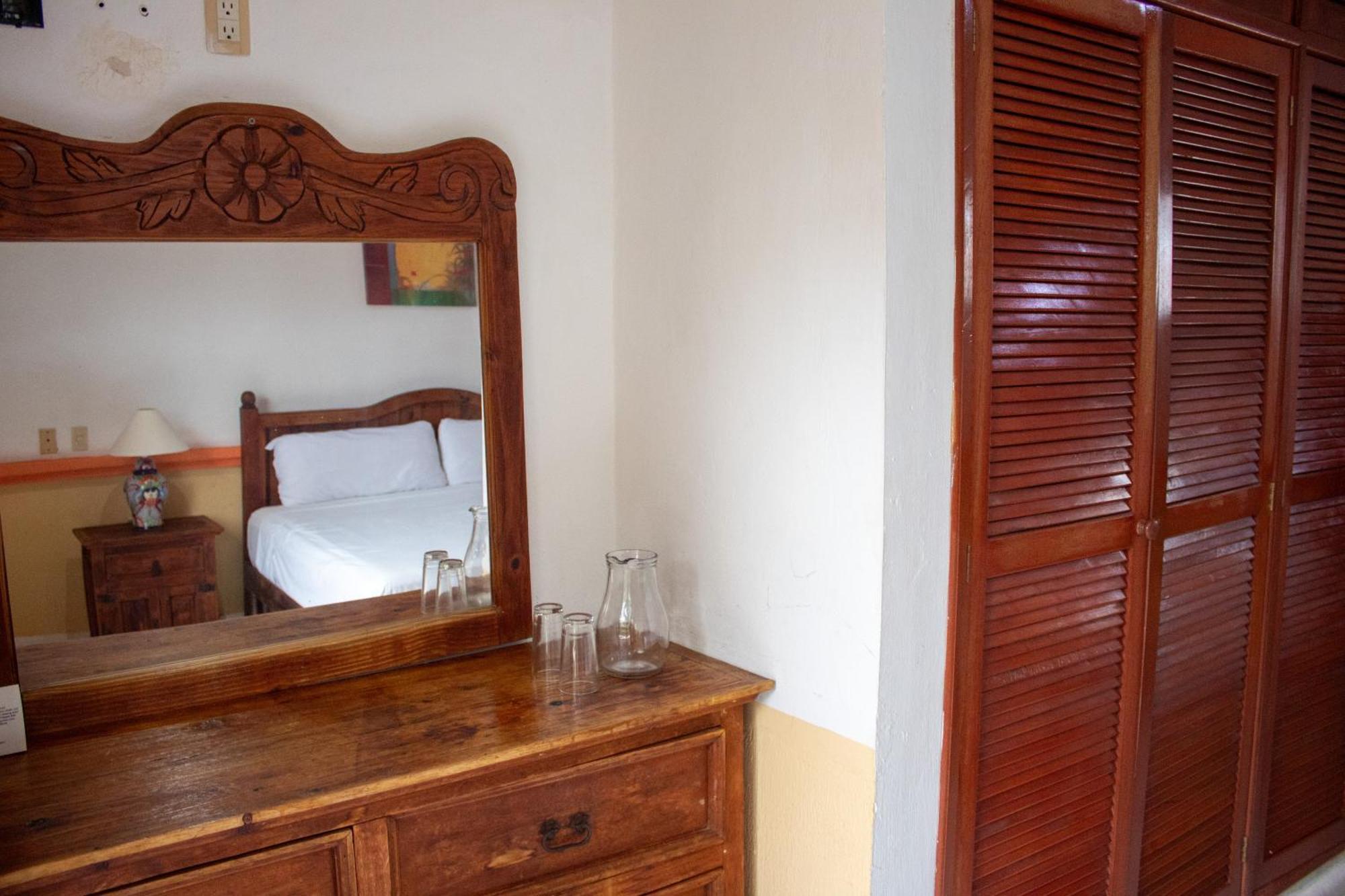Hotel Vista Caribe 5Ta Av A 5 Pasos De La Playa Playa del Carmen Bagian luar foto
