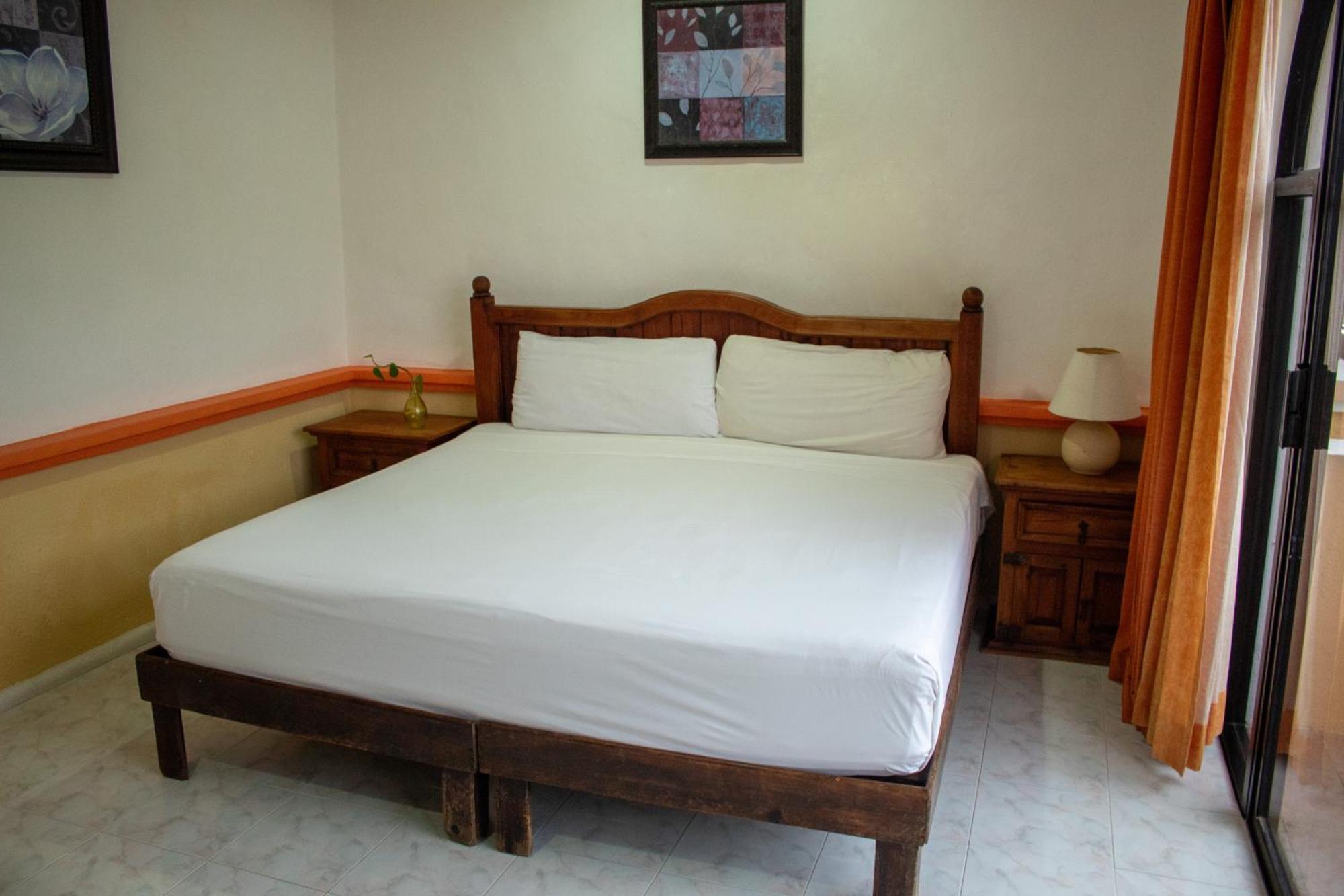 Hotel Vista Caribe 5Ta Av A 5 Pasos De La Playa Playa del Carmen Bagian luar foto