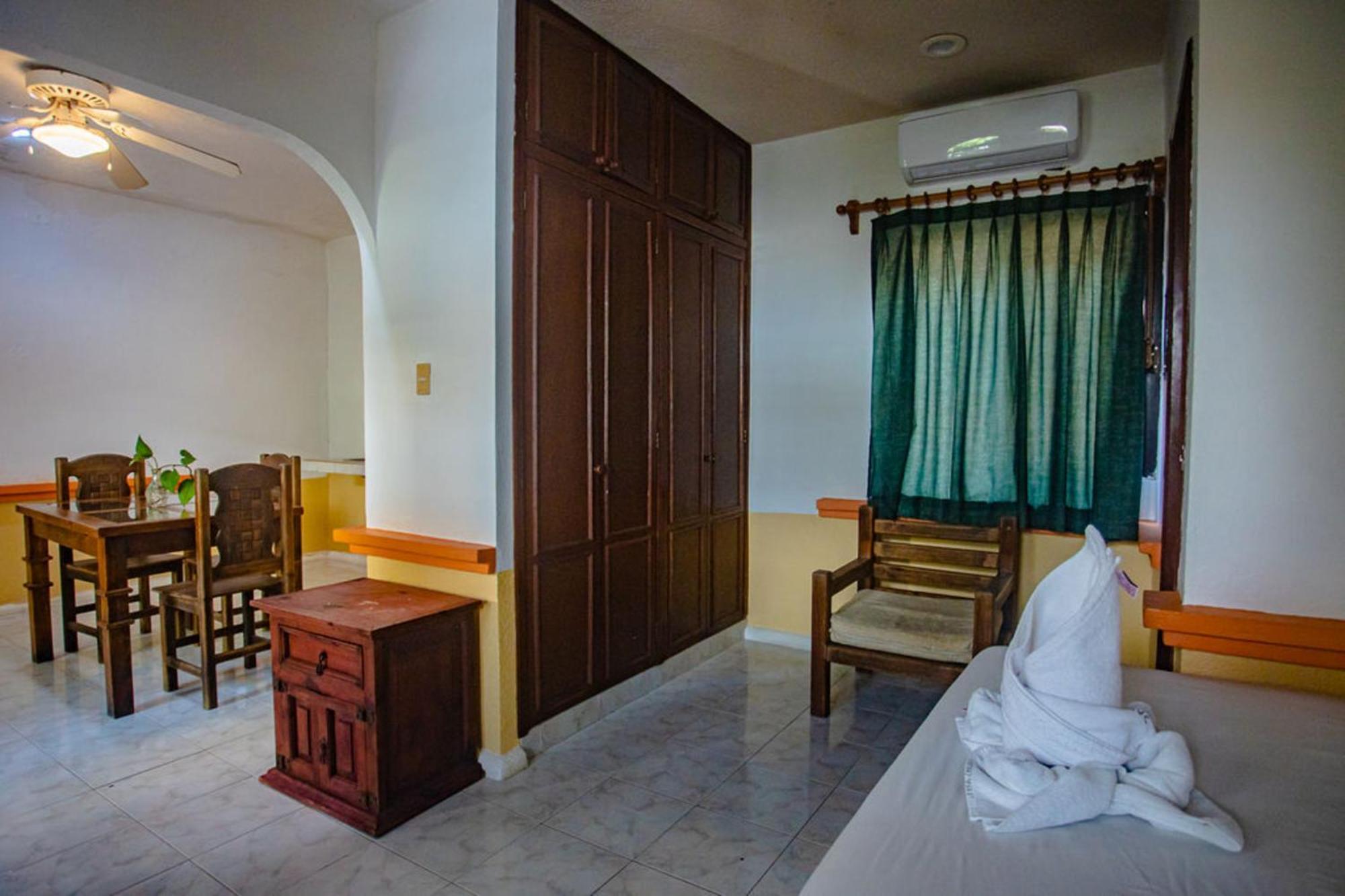 Hotel Vista Caribe 5Ta Av A 5 Pasos De La Playa Playa del Carmen Bagian luar foto