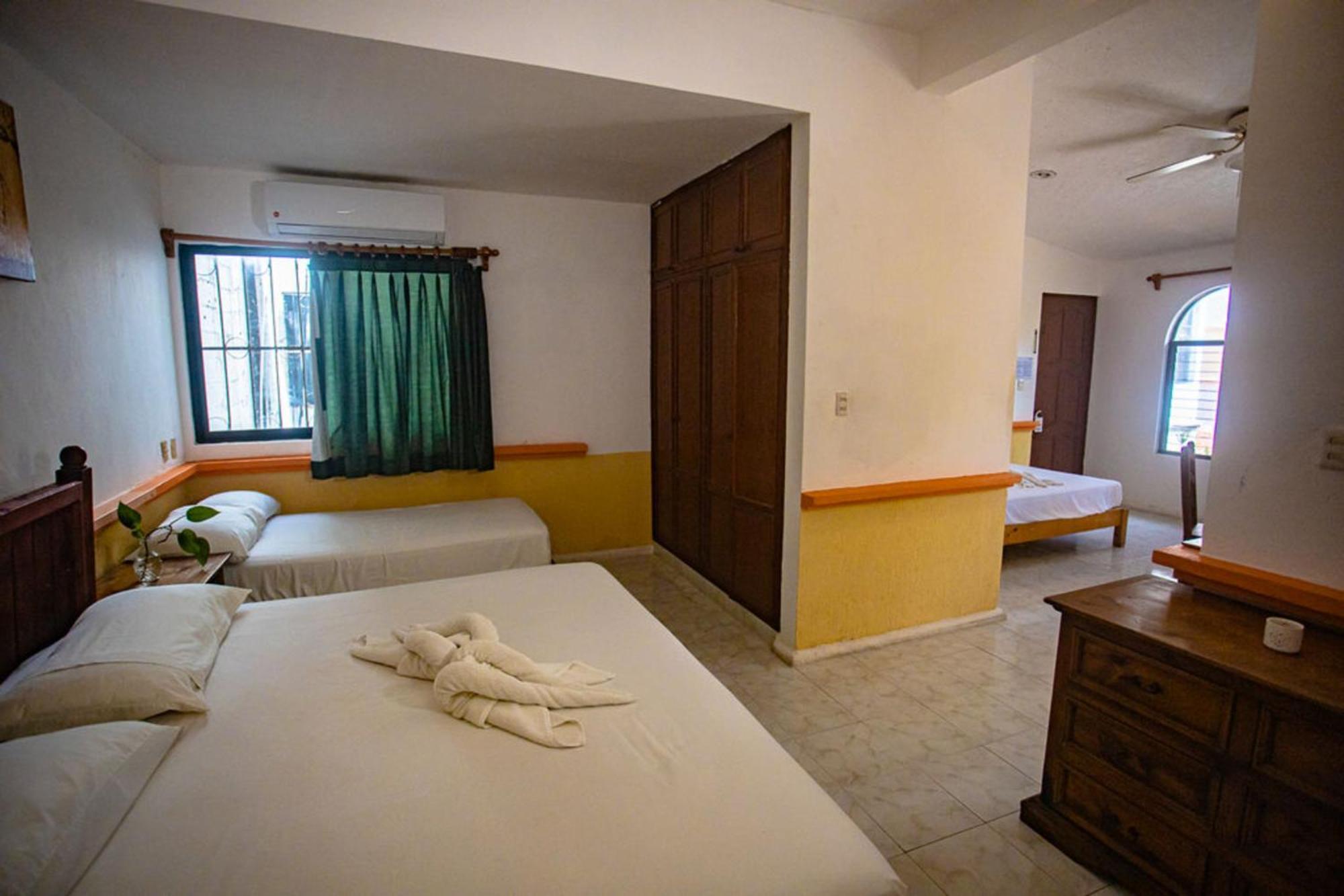 Hotel Vista Caribe 5Ta Av A 5 Pasos De La Playa Playa del Carmen Bagian luar foto