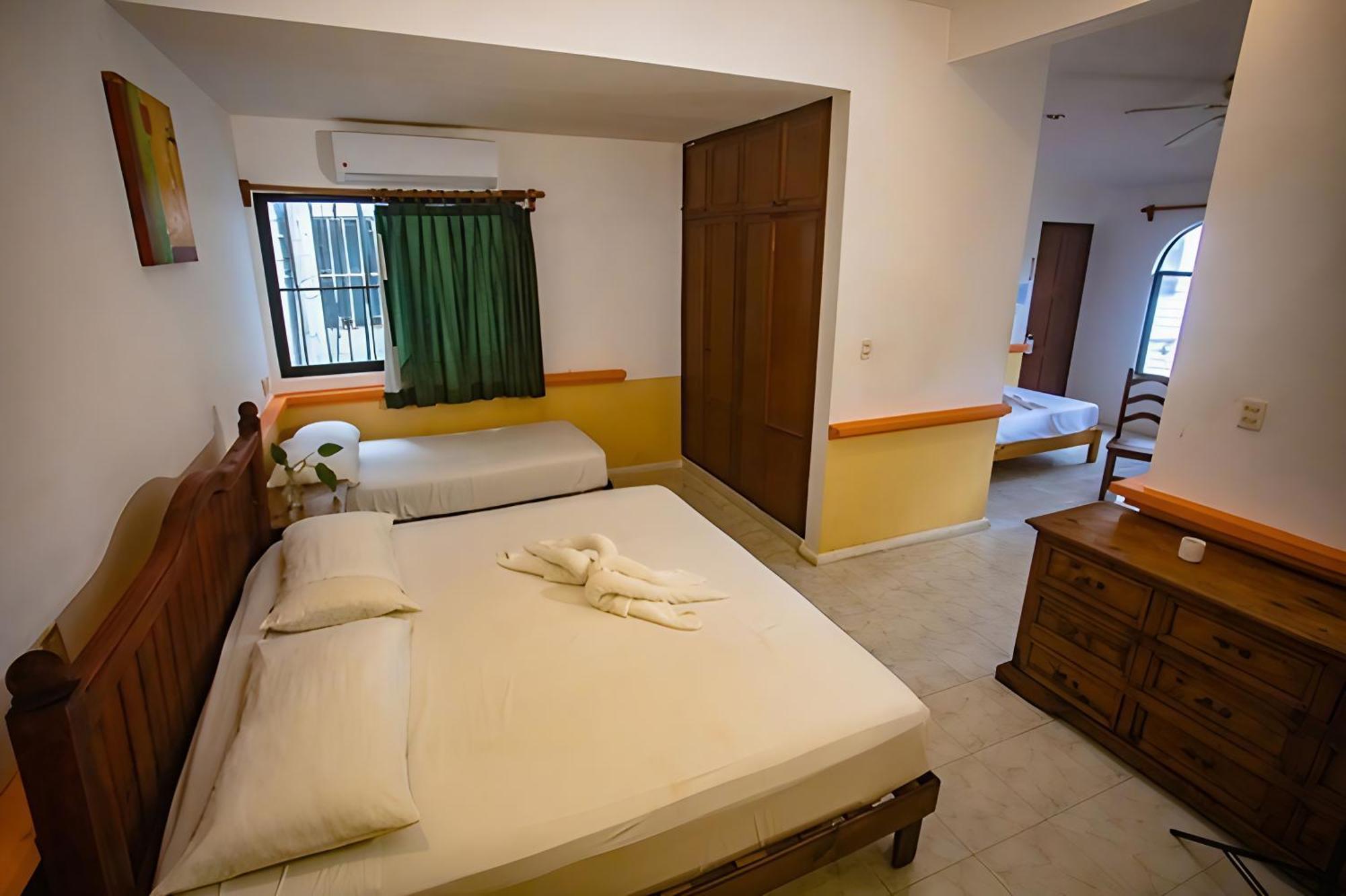 Hotel Vista Caribe 5Ta Av A 5 Pasos De La Playa Playa del Carmen Bagian luar foto